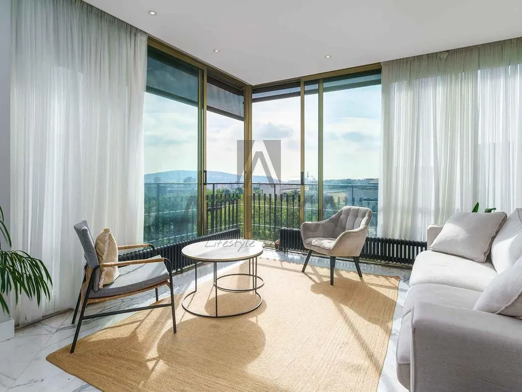 Flat 274m² in France, Menton. Priced at 1499000€ rent photo-1