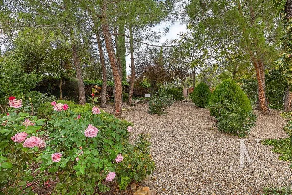 House 300m² in Portugal, Lisbon. Priced at 1095000€ rent photo-6