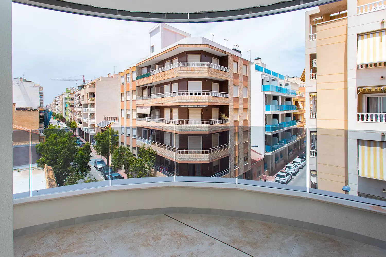 Flat 88m² in Spain, Torrevieja. Priced at 334900€ rent photo-7
