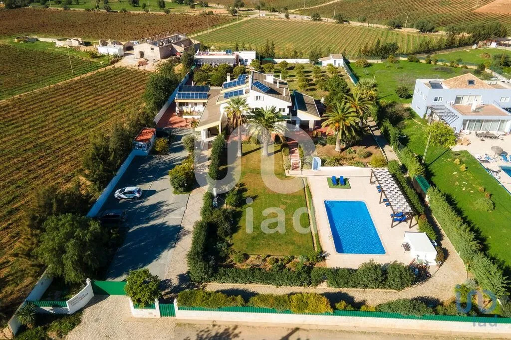 House 955m² in Portugal, Tavira. Priced at 1950000€ rent photo-1