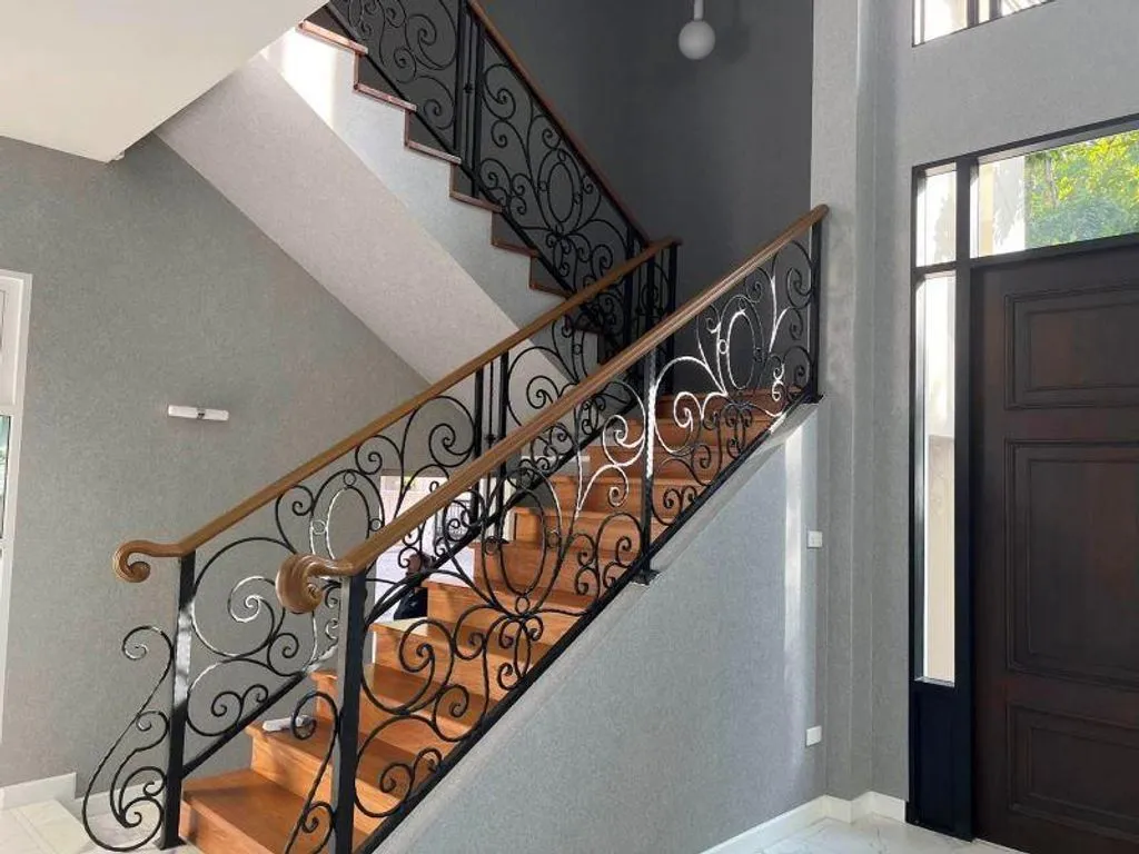 Villa 586m² in Thailand, Bangkok. Priced at 1776900€ rent photo-4