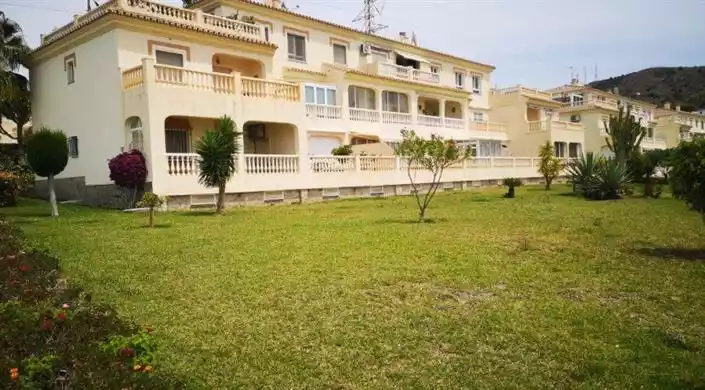 Other Properties 73m² in Italy, Lentate-sul-Sevezo. Priced at 135000€ rent photo-3
