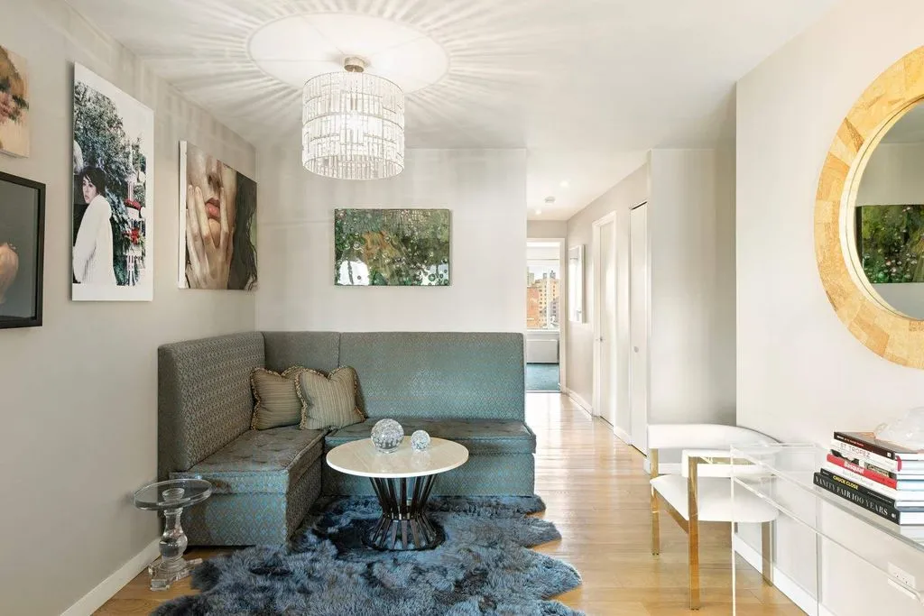 Flat 202m² in USA, New York. Priced at 2846700€ rent photo-4