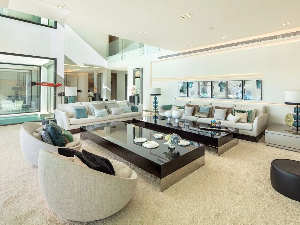 Villa 921m² in Portugal, Oeirash. Priced at 8650000€ rent photo-4