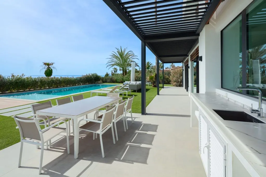 Villa 699m² in Portugal, Oeirash. Priced at 4900000€ rent photo-5