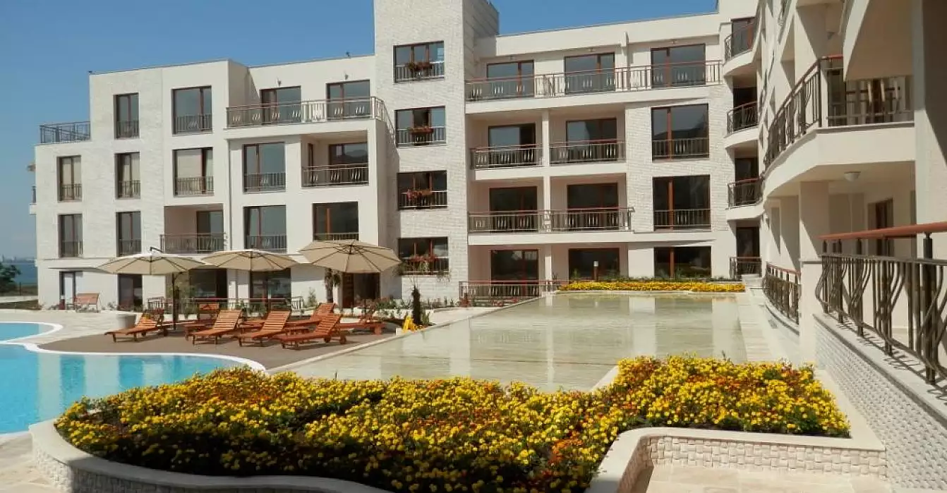 Flat 35m² in Bulgaria, Sarafovo. Priced at 30861€ rent photo-1