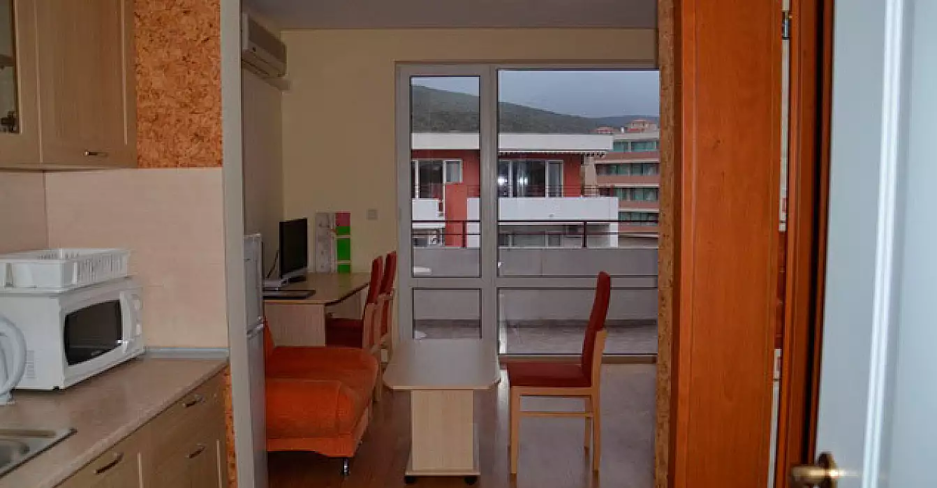 Flat 40m² in Bulgaria, Elenite. Priced at 44000€ rent photo-1