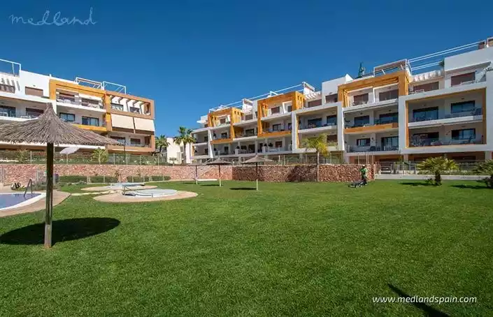 Flat 61m² in Spain, Orihuela Costa. Priced at 234900€ rent photo-3