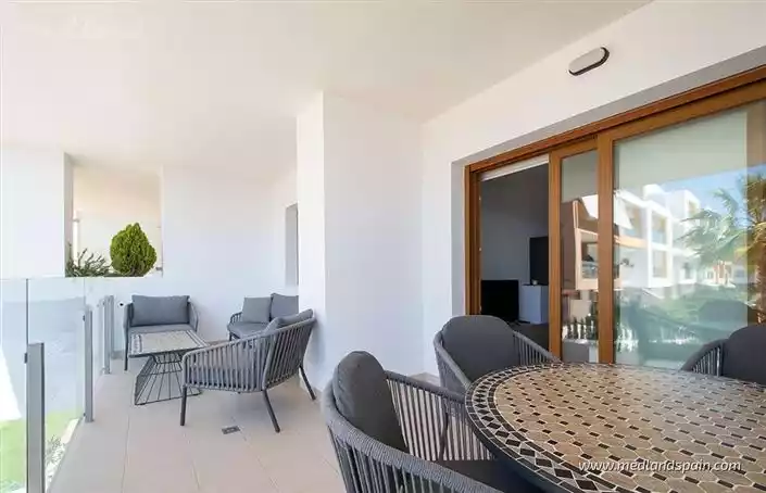 Flat 61m² in Spain, Orihuela Costa. Priced at 234900€ rent photo-5