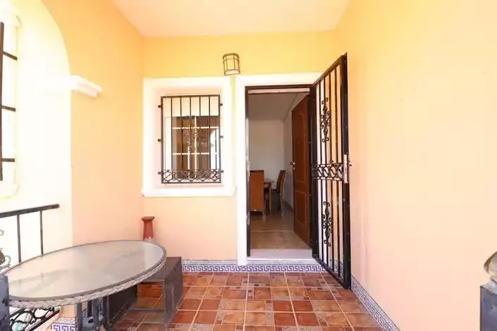 Other Properties 89m² in Spain, Orihuela Costa. Priced at 143000€ rent photo-3