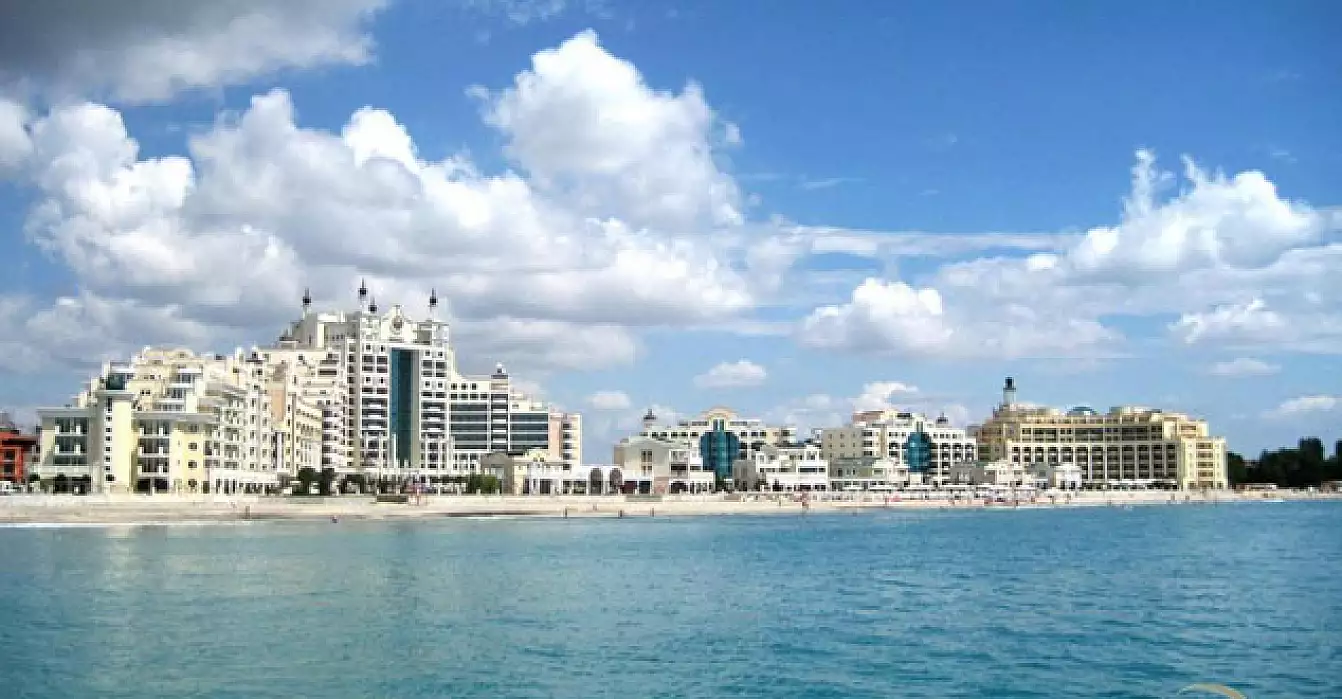 Flat 82m² in Bulgaria, Pomorie. Priced at 62000€ rent photo-1