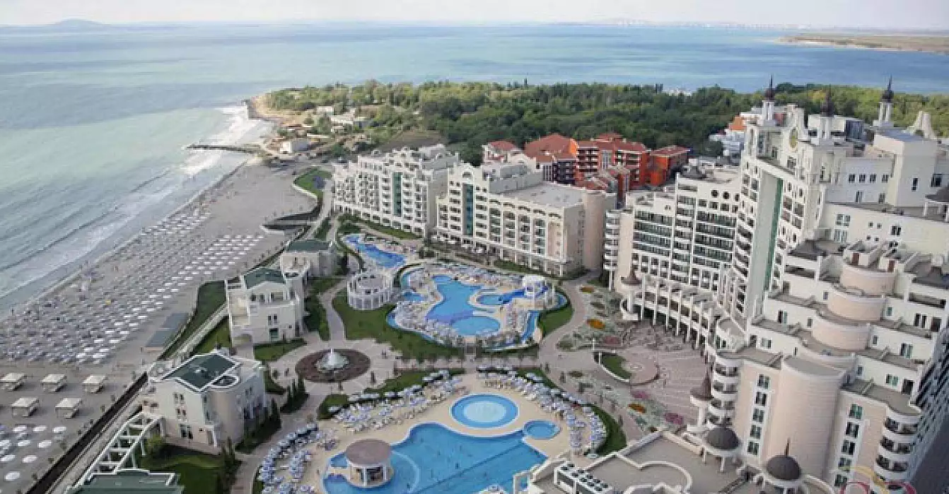 Flat 82m² in Bulgaria, Pomorie. Priced at 57000€ rent photo-1