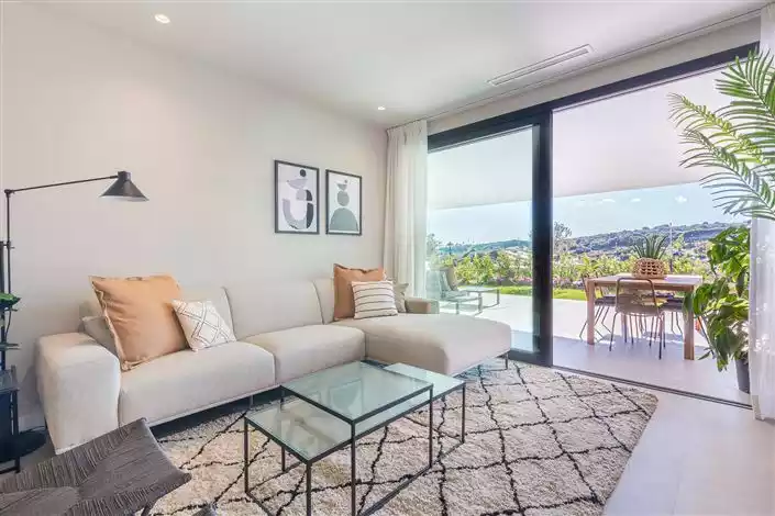 Flat 77m² in USA, Southbury. Priced at 290000€ rent photo-14