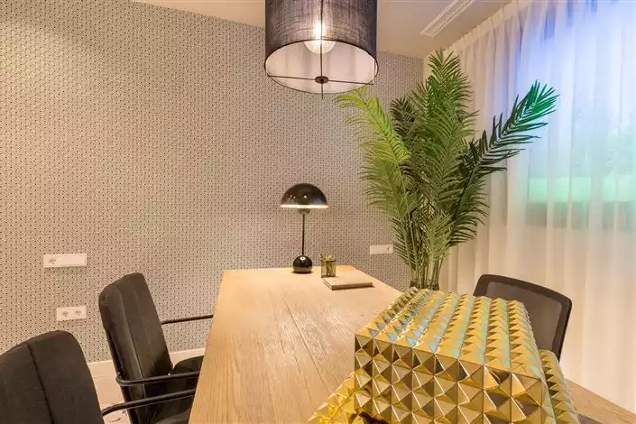 Flat 77m² in USA, Southbury. Priced at 290000€ rent photo-16