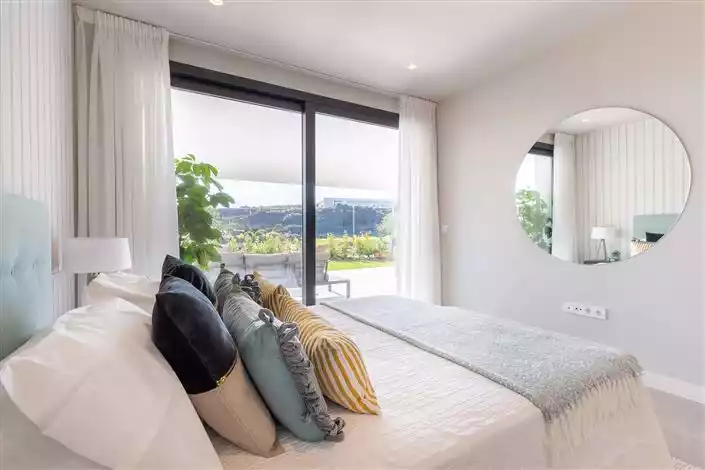 Flat 77m² in USA, Southbury. Priced at 290000€ rent photo-18