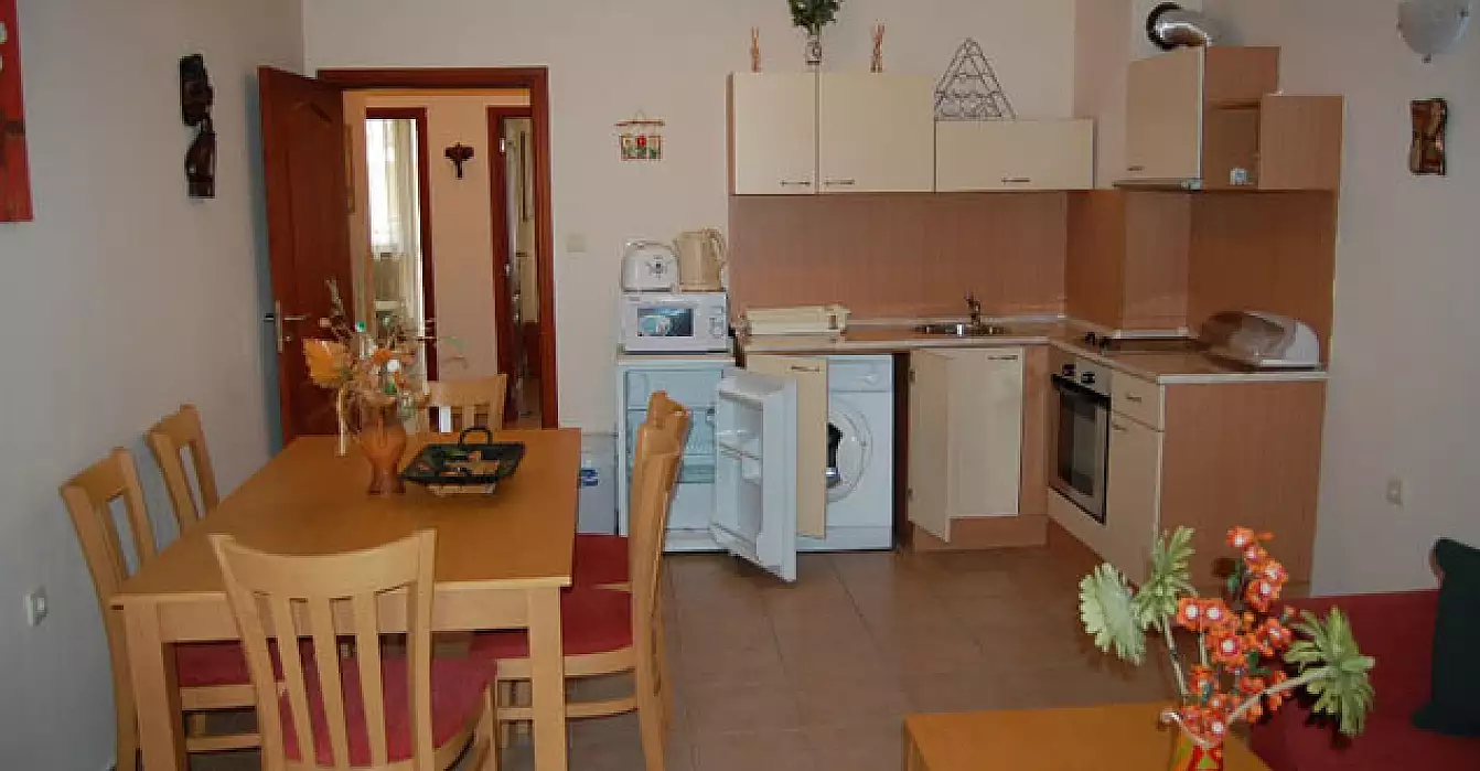 Flat 94m² in Bulgaria, Sunny Beach. Priced at 87000€ rent photo-1