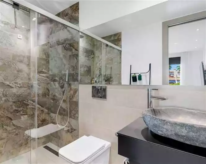 Other Properties 72m² in Portugal, Povoie de Varzine. Priced at 329000€ rent photo-24