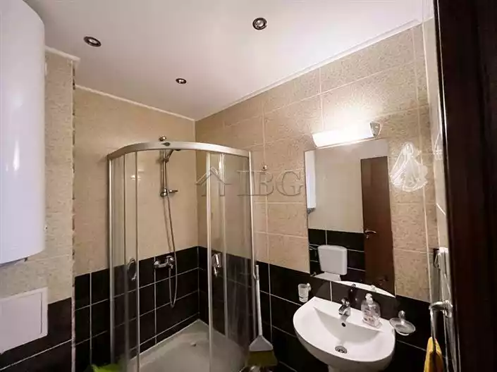 Flat 64m² in Bulgaria, Ravda. Priced at 72000€ rent photo-14