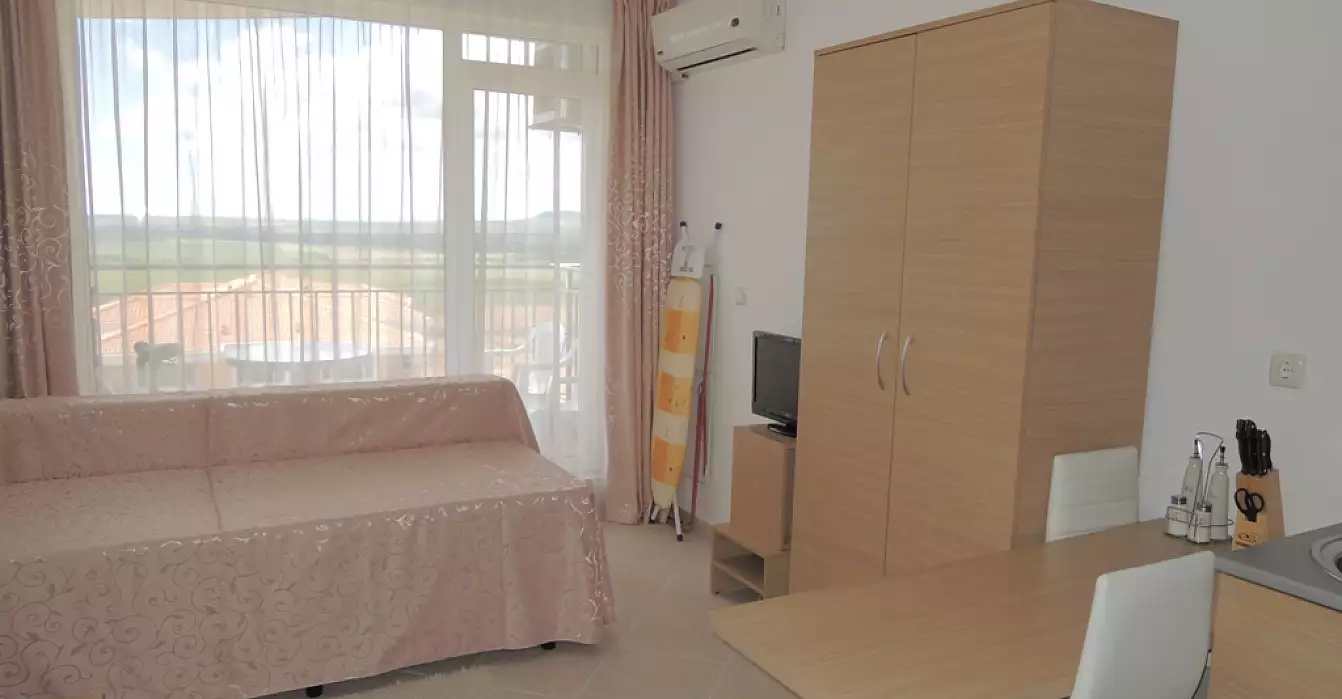 Flat 33m² in Bulgaria, Kosharitsa. Priced at 18200€ rent photo-1