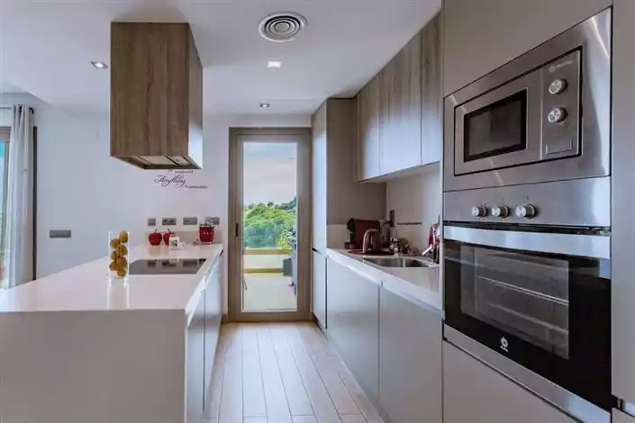 Flat 76m² in Spain, La Cala de Mijas. Priced at 440000€ rent photo-4