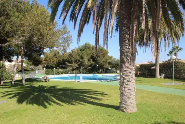 Flat 60m² in Spain, Orihuela Costa. Priced at 105000€ rent photo-2