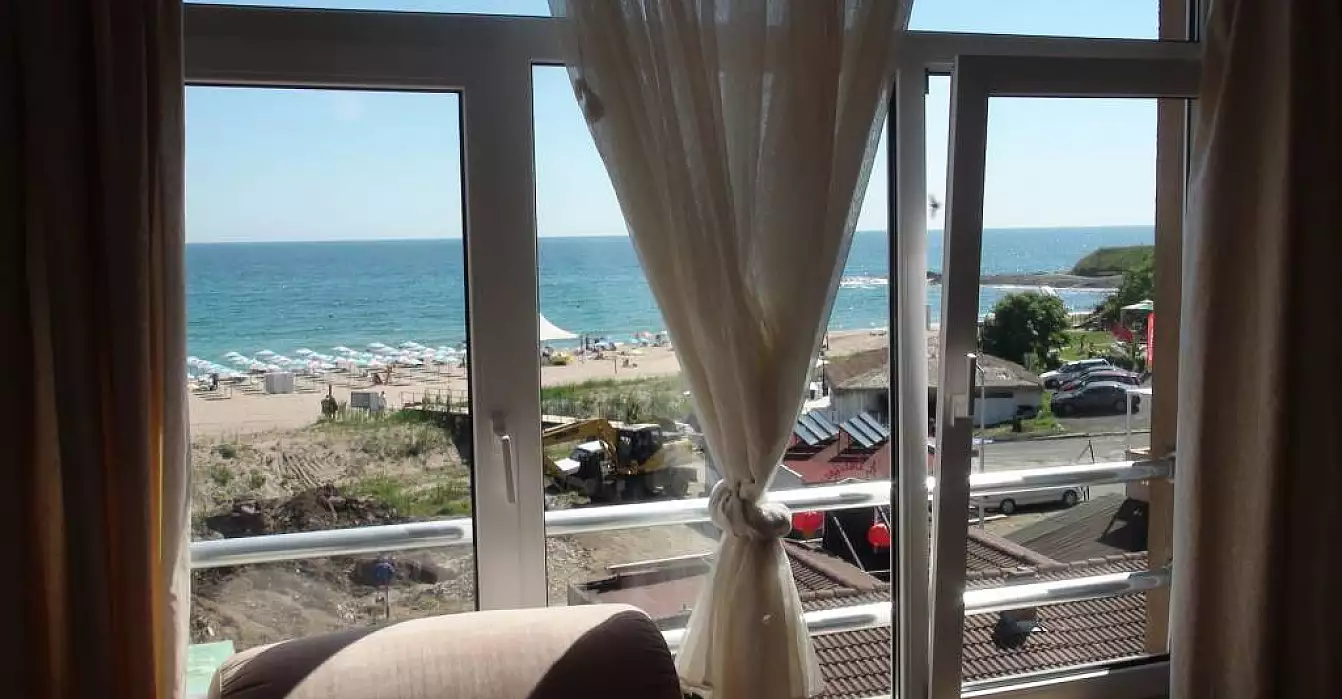 Flat 63m² in Bulgaria, Lozen. Priced at 54995€ rent photo-1