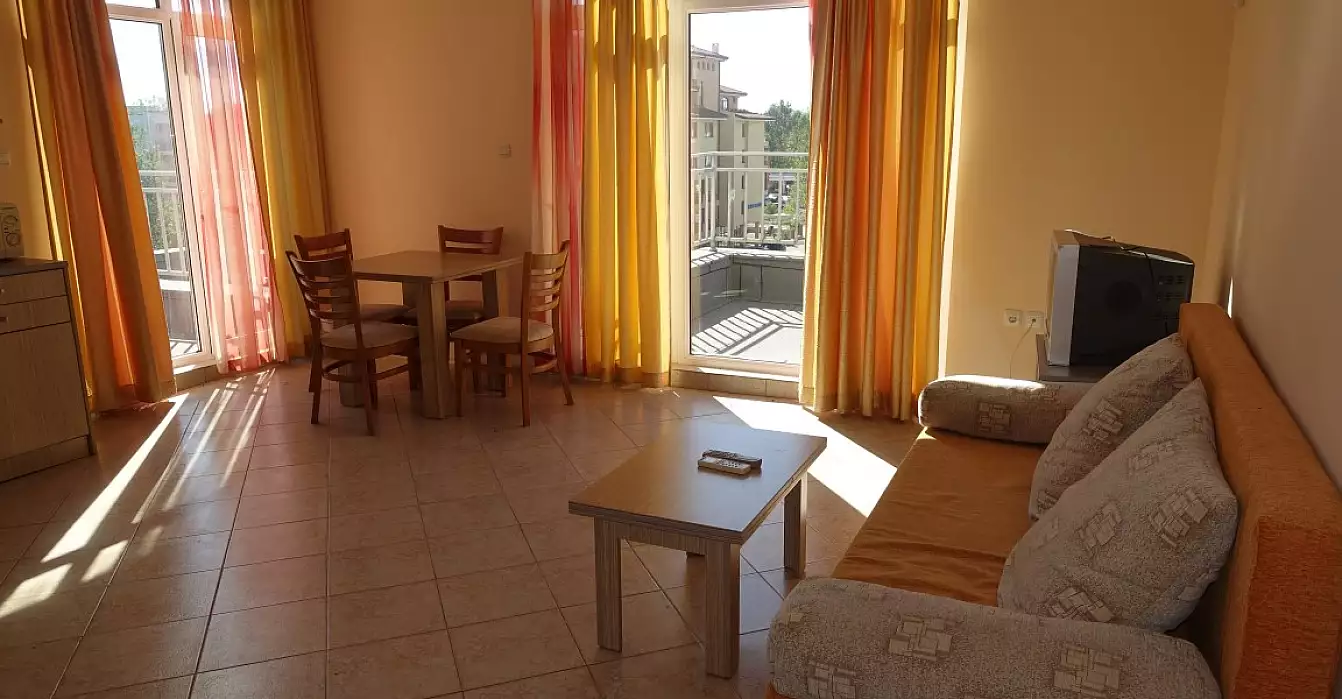 Flat 118m² in Bulgaria, Sunny Beach. Priced at 31100€ rent photo-1