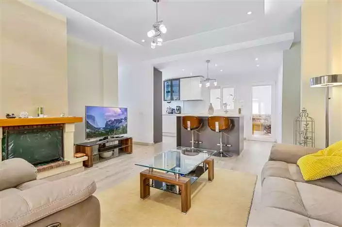 Flat 137m² in Spain, Fuengirola. Priced at 325000€ rent photo-6