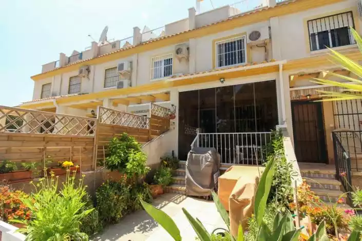 Townhouse 63m² in Spain, Algorfa. Priced at 94500€ rent photo-1