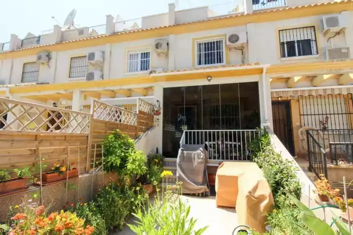 Townhouse 63m² in Spain, Algorfa. Priced at 94500€ rent photo-2