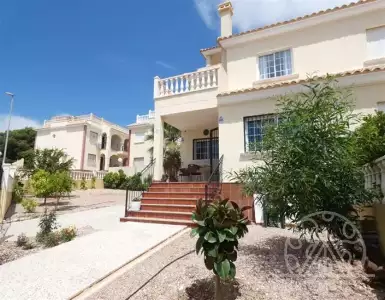 Buy in Spain for 154995€