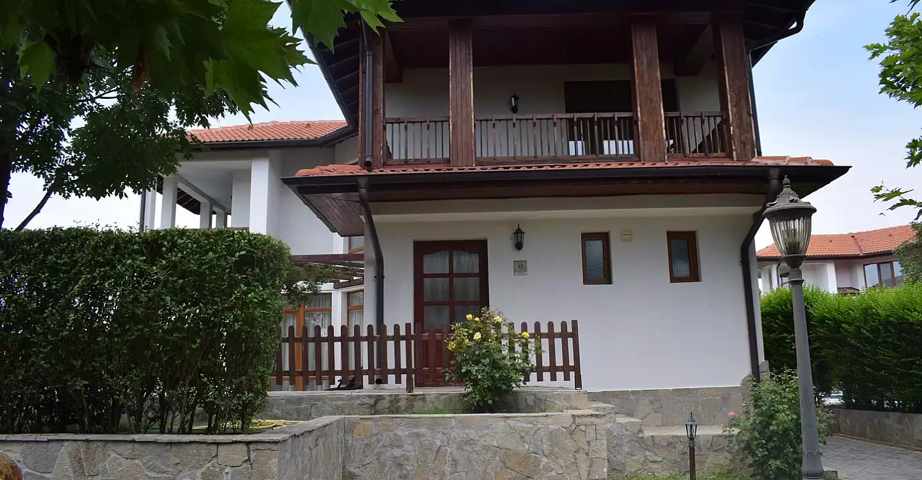 Villa 179m² in Bulgaria, Aheloy. Priced at 105000€ rent photo-1