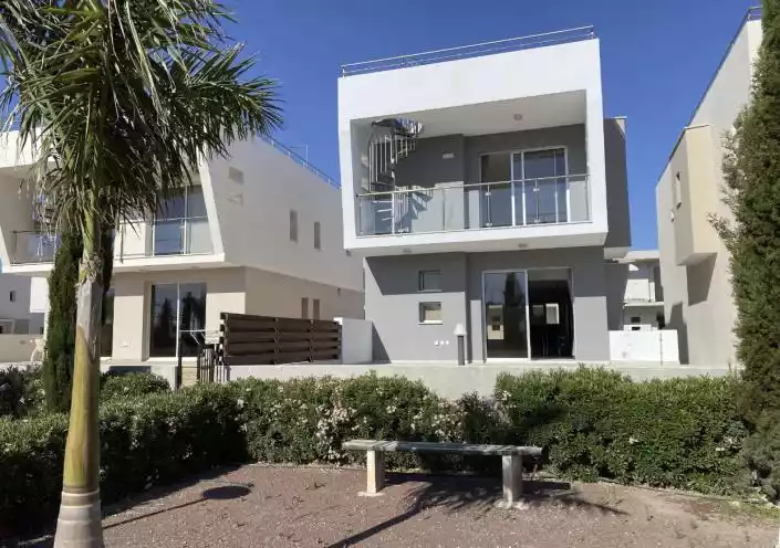 House 98m² in Cyprus, Emba. Priced at 395000€ rent photo-1