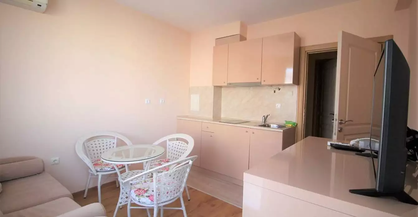 Flat 47m² in Bulgaria, Sunny Beach. Priced at 34999€ rent photo-1