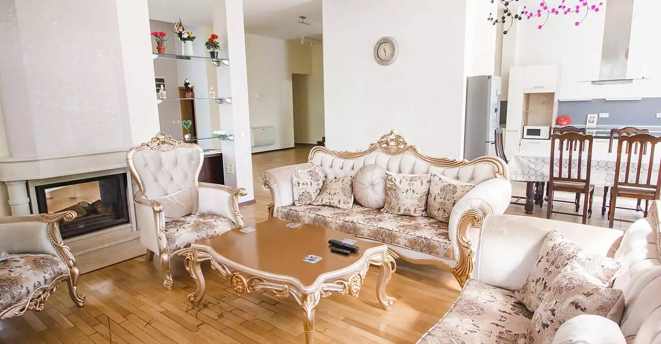 Townhouse 322m² in Bulgaria, Kableshkovo. Priced at 180000€ rent photo-1