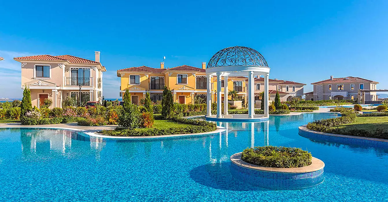 Townhouse 116m² in Bulgaria, Pomorie. Priced at 97000€ rent photo-1