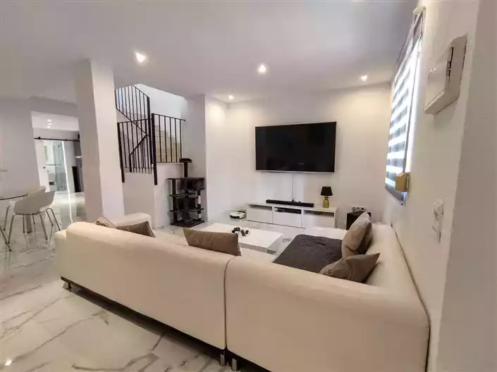 Townhouse 199m² in Spain, Gandia. Priced at 149000€ rent photo-4