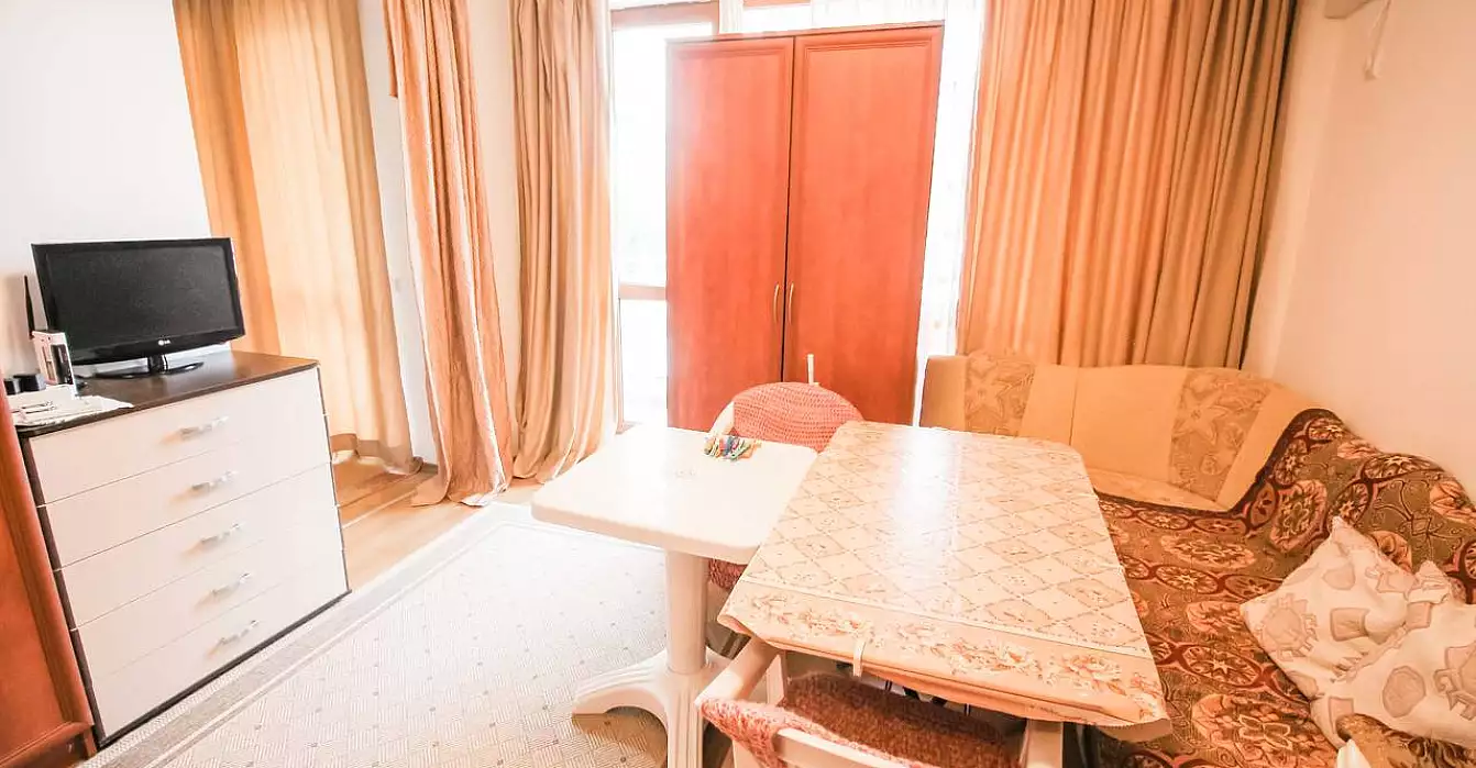 Flat 45m² in Bulgaria, Nessebar. Priced at 22800€ rent photo-1
