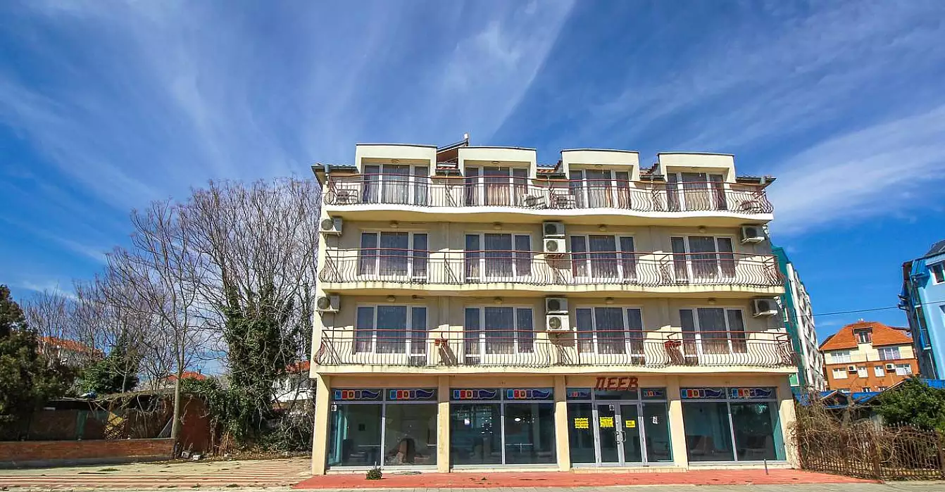Flat 1073m² in Bulgaria, Ravda. Priced at 335000€ rent photo-1