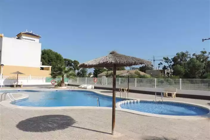 Townhouse 150m² in Spain, Guardamar del Segura. Priced at 119500€ rent photo-2