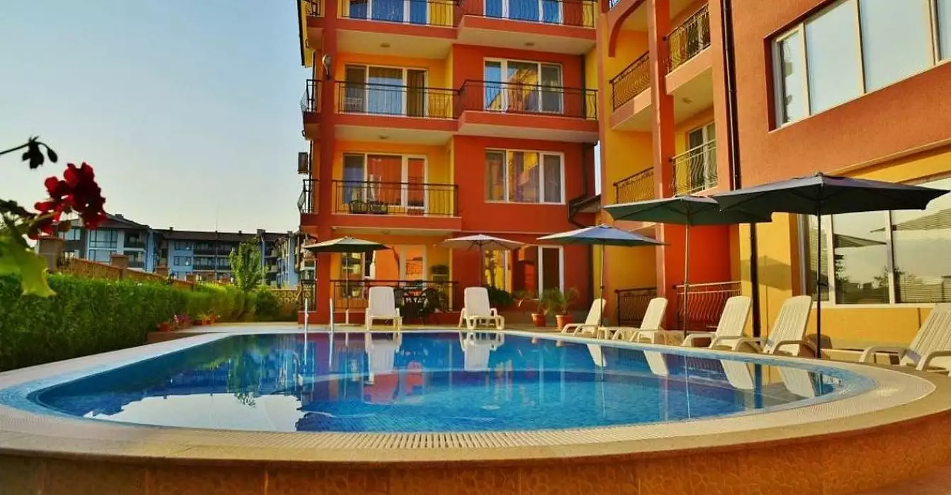 Flat 80m² in Bulgaria, Nessebar. Priced at 94000€ rent photo-1