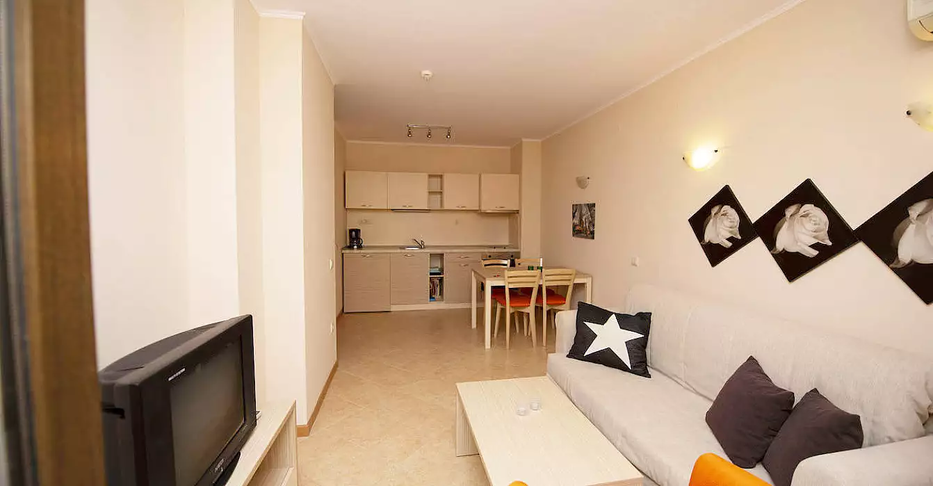 Flat 50m² in Bulgaria, Sunny Beach. Priced at 38500€ rent photo-1