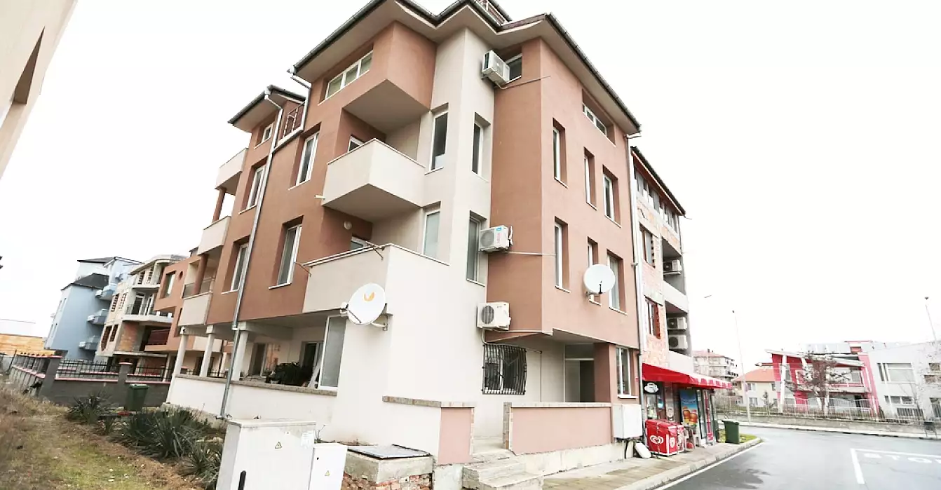 Flat 54m² in Bulgaria, Nessebar. Priced at 25900€ rent photo-1