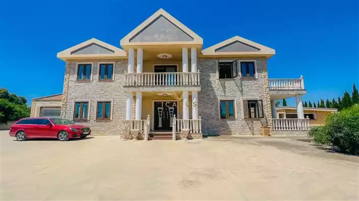 House 220m² in Cyprus, Protaras. Priced at 2300000€ rent photo-26