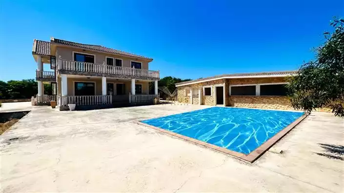 House 220m² in Cyprus, Protaras. Priced at 2300000€ rent photo-28