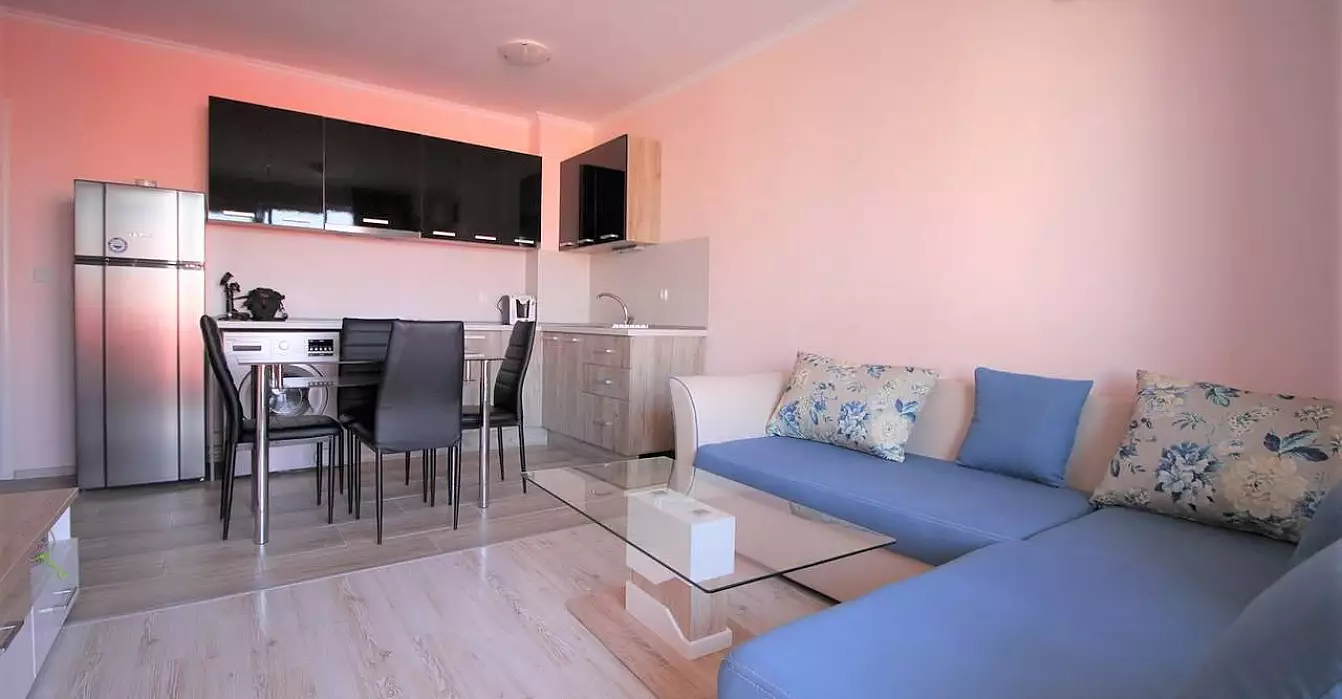 Flat 52m² in Bulgaria, Sunny Beach. Priced at 44000€ rent photo-1