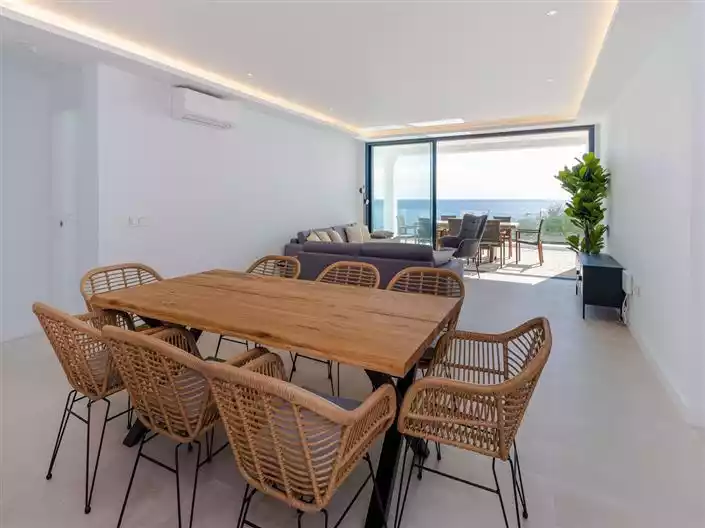 Other Properties 198m² in France, Condom. Priced at 2495000€ rent photo-6