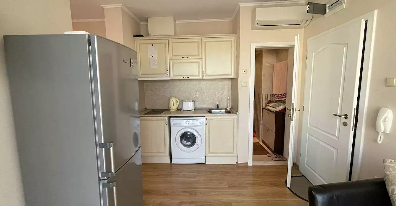 Flat 35m² in Bulgaria, Sunny Beach. Priced at 40950€ rent photo-1