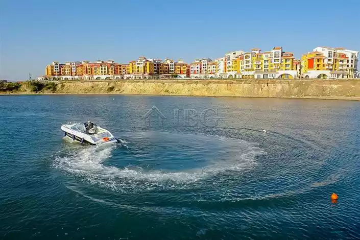 Flat 185m² in Bulgaria, Aheloy. Priced at 34500€ rent photo-29