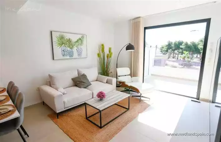 Flat 96m² in Spain, San Pedro del Pinatar. Priced at 284950€ rent photo-3